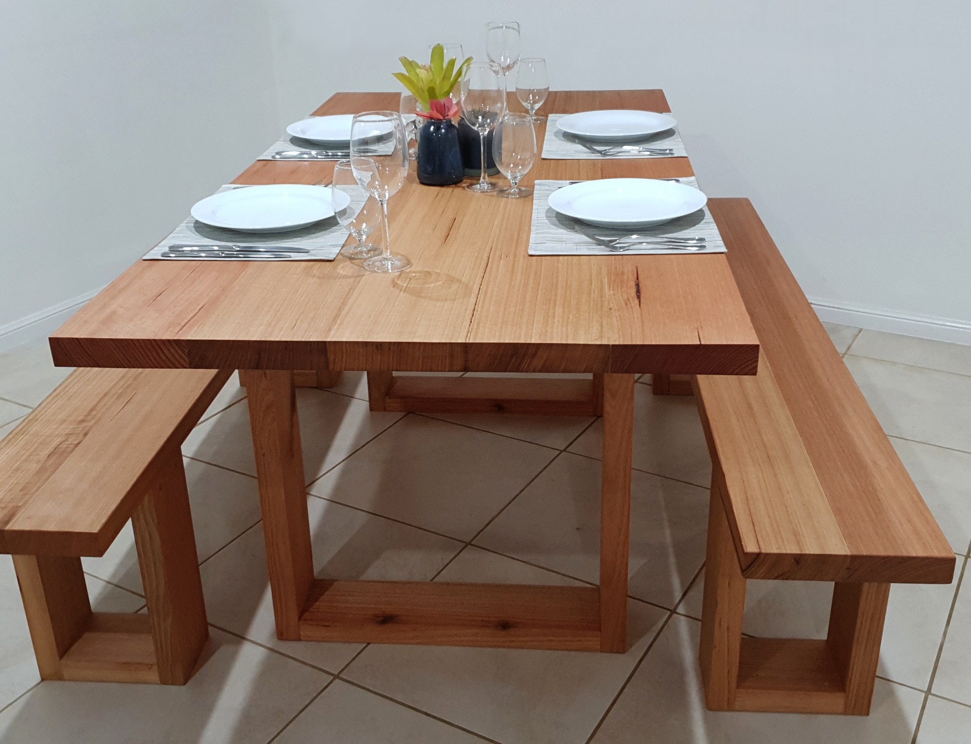 Dinning Table