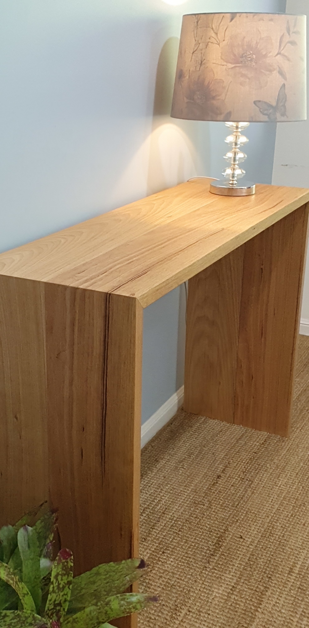 Waterfall Hall Table detail